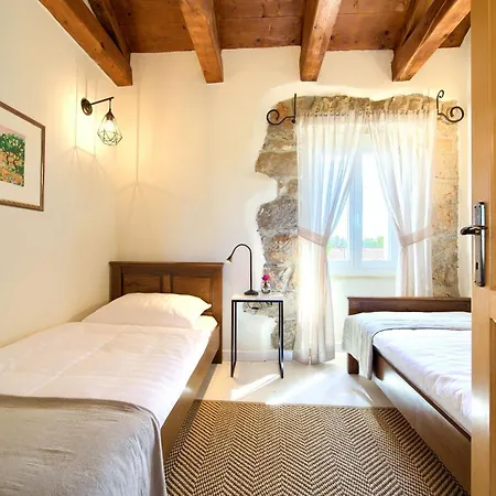 Geschmackvolle Steinvilla Margaret Mit Pool Casa vacanze